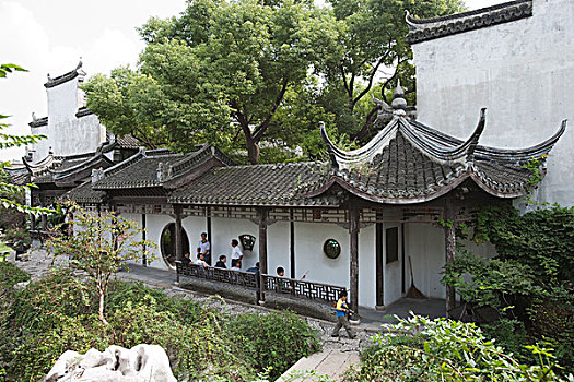 lo bach thu khung 3 ngay