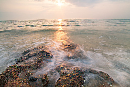lo đe hom nay